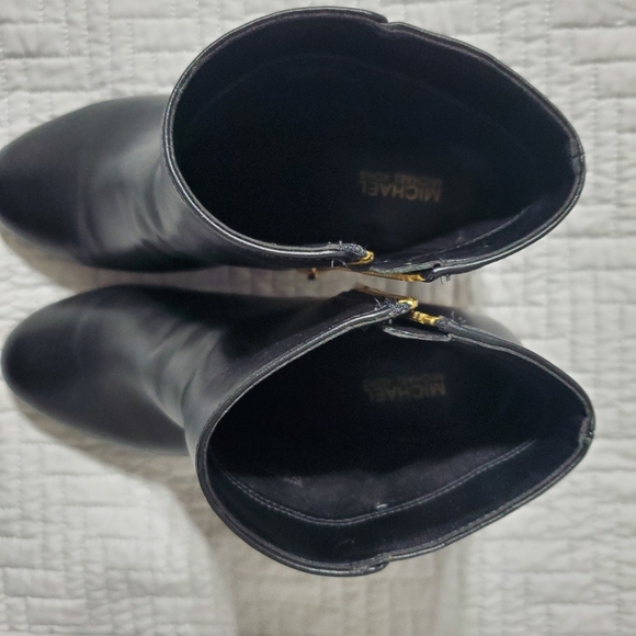 Booties - Picture 4 of 4